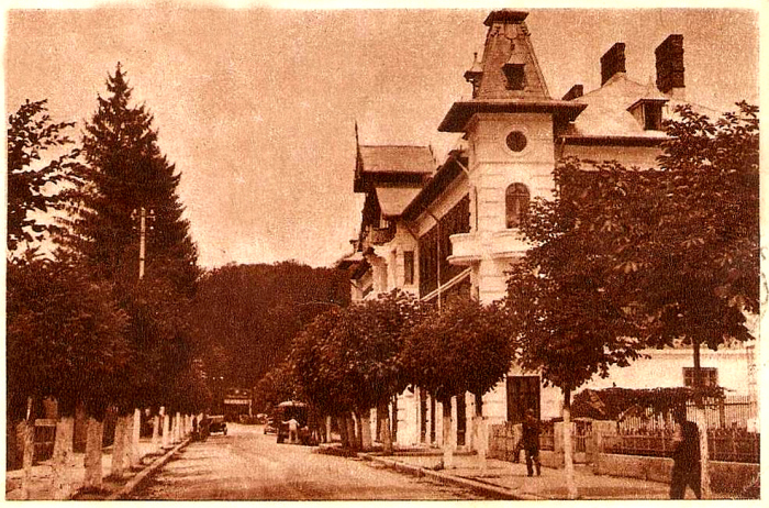 Centrul stațiunii și Hotel Ștefănescu în anii ’30